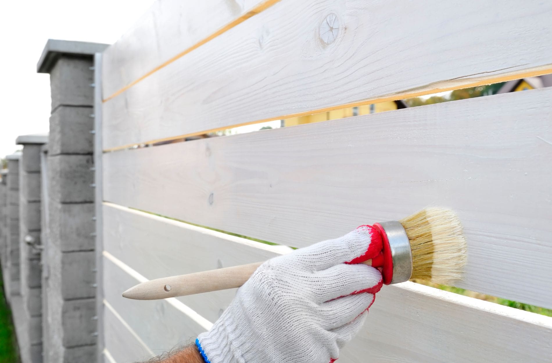 fence painting